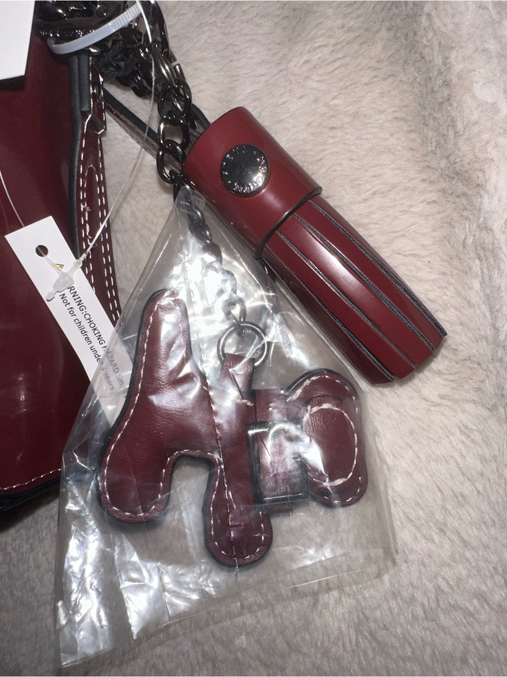 STEVE MADDEN Bmikas Glossy Bloodstone Shoulder Bag - Picture 3 of 14